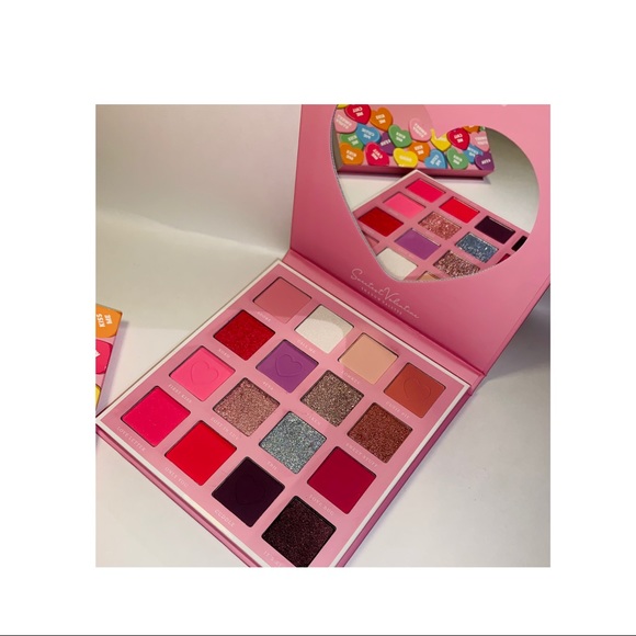 💘 Sweetest Valentine Eyeshadow Palette 💘 - Picture 2 of 3